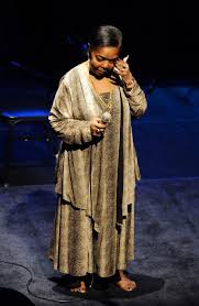 الديفا حافية القدمين